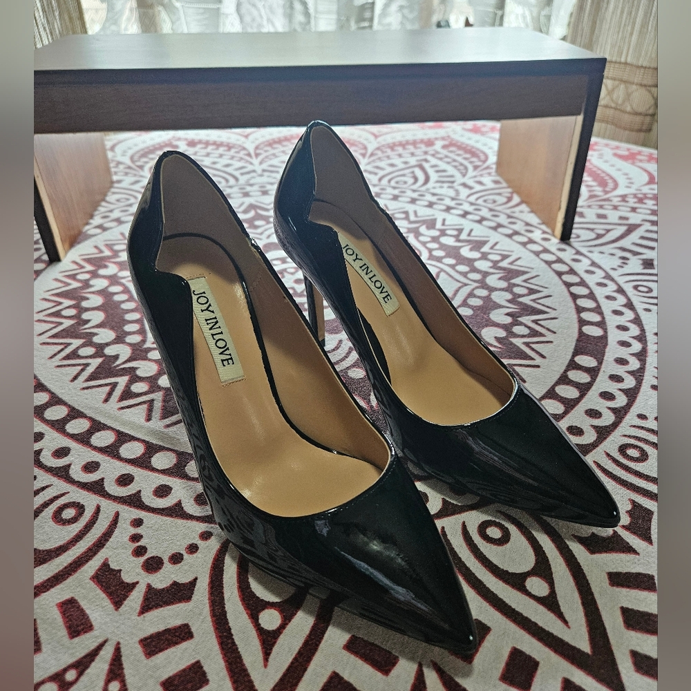 NIB Joy In Love Size 5.5 Black Patent Leather Heels